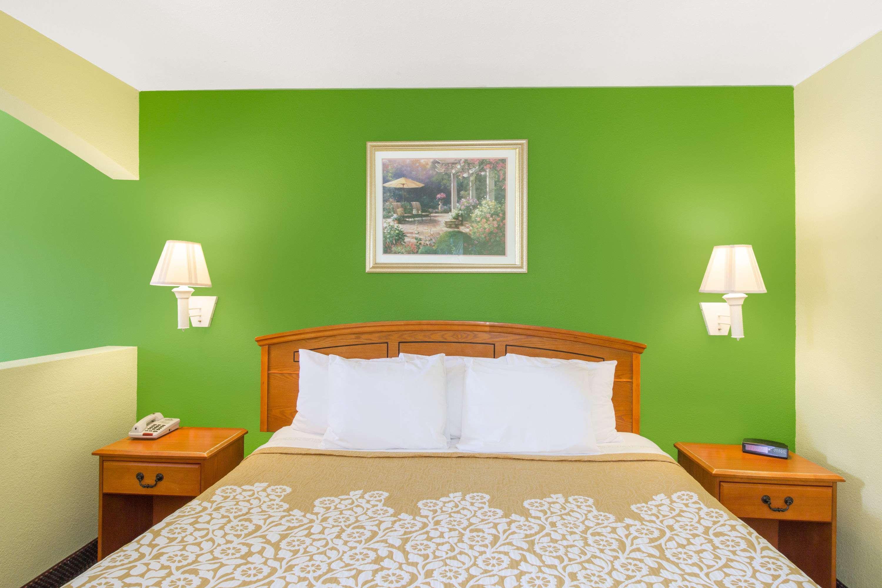 Days Inn By Wyndham Fulton Extérieur photo