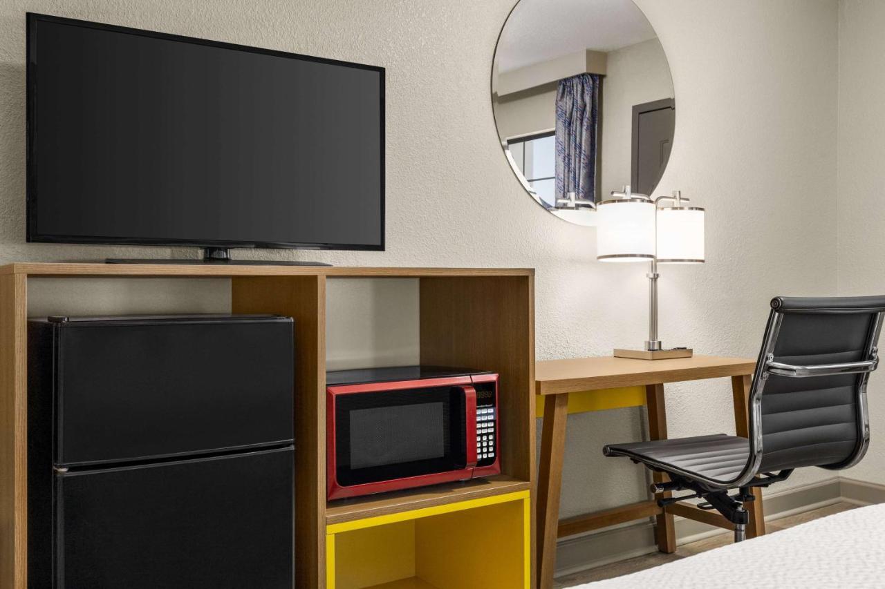 Days Inn By Wyndham Fulton Extérieur photo
