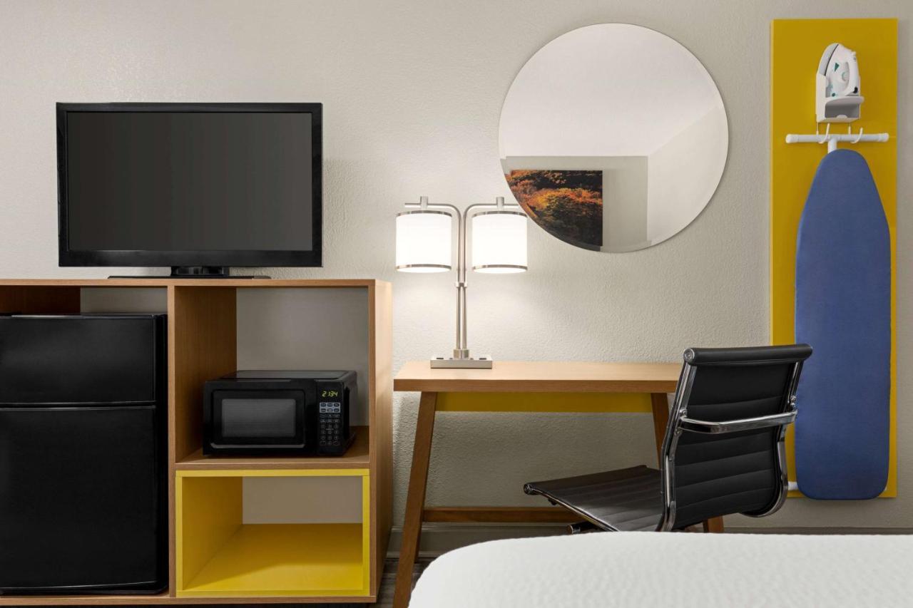 Days Inn By Wyndham Fulton Extérieur photo